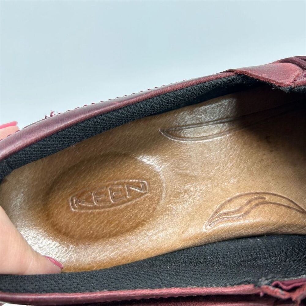 KEEN Women's Red Leather Slip-On Clog Loafers Size 10 Casual Comfort - Picture 13 of 15